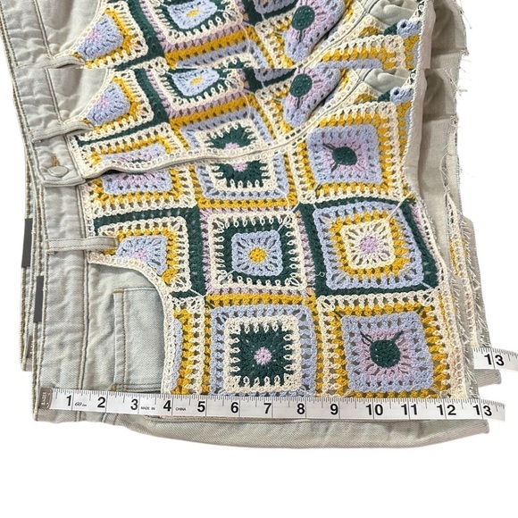 BLANKNYC Crochet Front Cutoff Denim Shorts Size 31 NWT - Picture 11 of 13